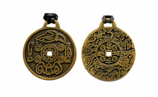 Royal amulet of both sides