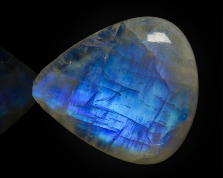 Moonstone Attracts Wealth