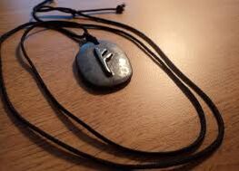 Rune amulet